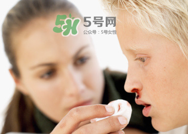 夏天寶寶流鼻血怎么辦？夏天寶寶流鼻血是因為上火嗎？