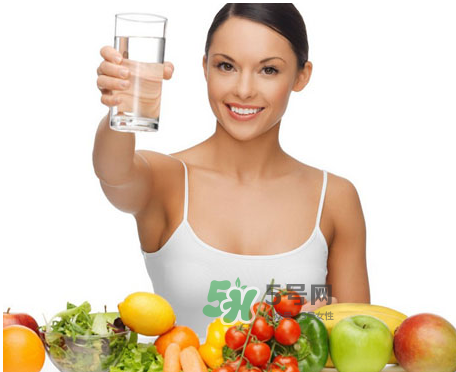 夏天減肥吃什么水果？夏天適合減肥吃的水果有哪些？