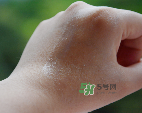 曼妮芬玫瑰身體乳怎么樣？曼妮芬玫瑰絲柔身體乳好用嗎？