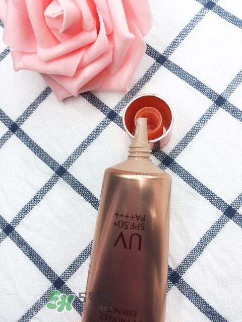 嘉娜寶dew防曬霜怎么樣？嘉娜寶dew beaute防曬好用嗎