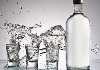 白酒加可樂是春藥？白酒加可樂喝了會怎樣？