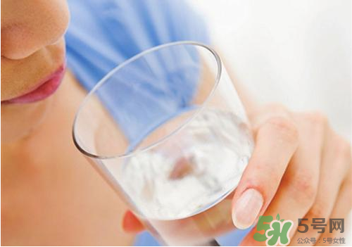 三伏天喝熱水能驅(qū)寒嗎？三伏天為什么喝熱水？