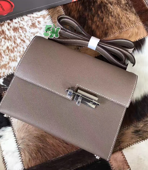 hermes verrou真假怎么看？愛(ài)馬仕插銷包真假鑒定