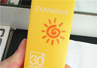 瓷肌美白隔離防曬霜怎么樣？瓷肌美白防曬霜好用嗎？