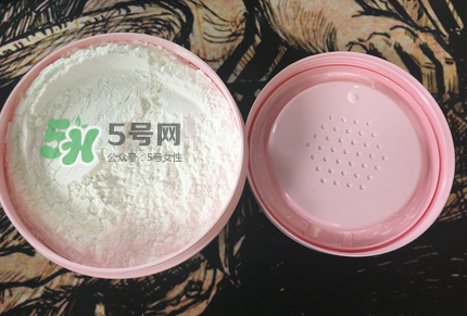 紅色小象嬰兒玉米爽身粉怎么樣？紅色小象嬰兒玉米爽身粉好用嗎？