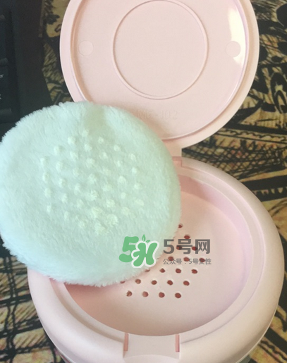 紅色小象嬰兒玉米爽身粉怎么樣？紅色小象嬰兒玉米爽身粉好用嗎？