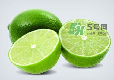 長(zhǎng)期喝青檸檬泡水有害嗎？青檸檬的營(yíng)養(yǎng)價(jià)值