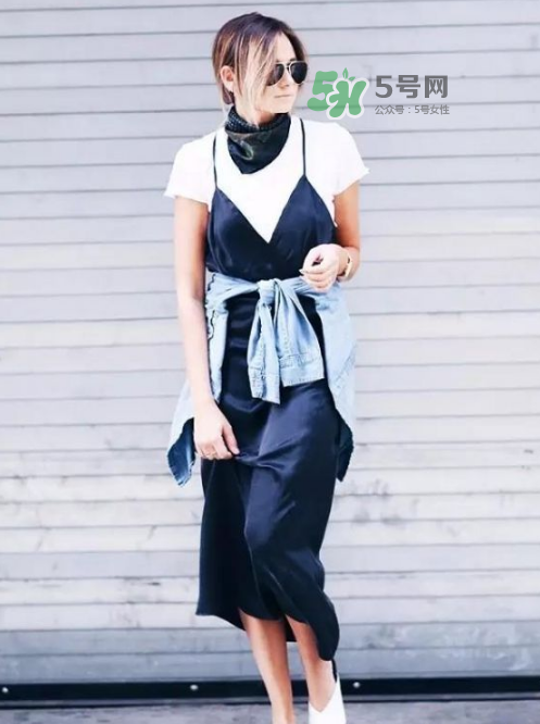 吊帶裙配什么上衣？吊帶裙搭配什么上衣好看？