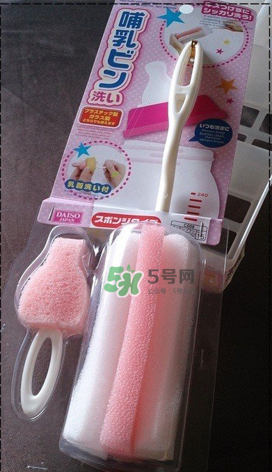 奶瓶刷尼龍的好還是海綿的好？洗奶瓶的正確方法