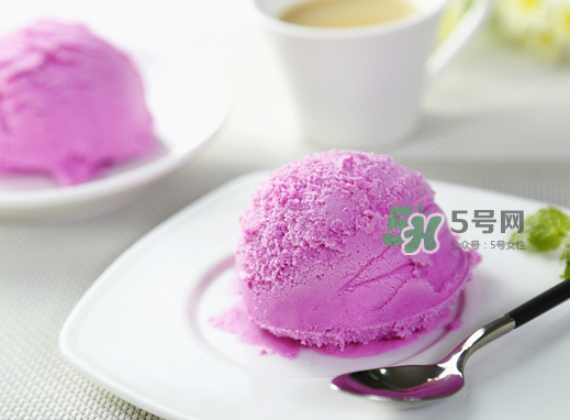 紅心火龍果能和牛奶一起吃嗎？紅色火龍果和牛奶一起會中毒嗎？