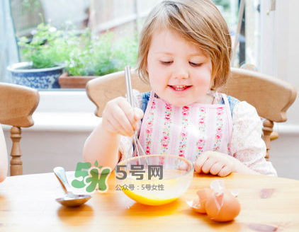 寶寶沒長牙能吃蝦皮嗎？寶寶沒長牙吃蝦皮好嗎？