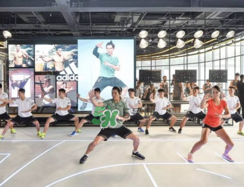 adidas阿迪達(dá)斯運(yùn)動(dòng)體驗(yàn)迷你品牌中心是干什么的？