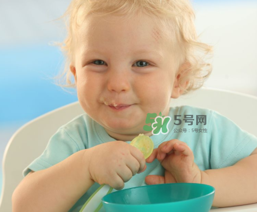 寶寶什么時(shí)候可以吃油？寶寶能吃油嗎？