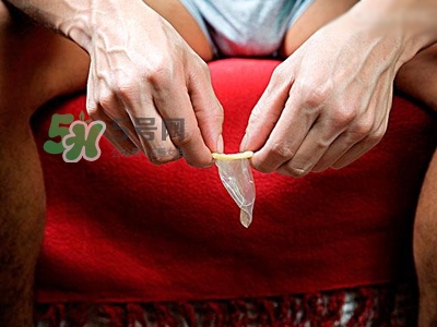 安全套放車里還能用嗎？套套藏哪里比較安全？