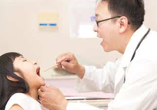 口腔潰瘍不能吃什么？口腔潰瘍?nèi)笔裁淳S生素