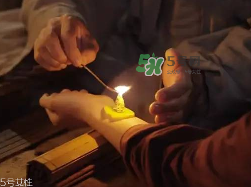 ?三伏天為什么要艾灸？?三伏天為什么要做灸？