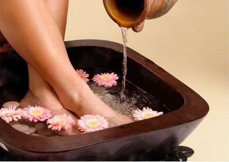 三伏天用醋泡腳好嗎？三伏天泡腳泡多久？