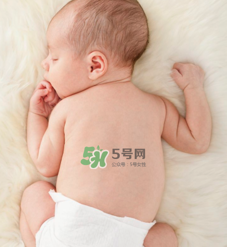 寶寶暑熱癥的癥狀 寶寶暑熱怎么辦？