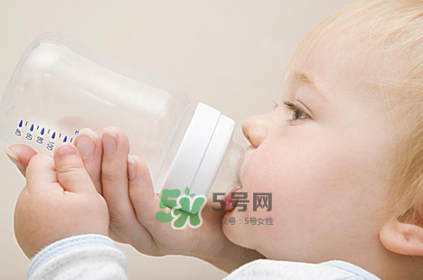 寶寶脫水怎么補水？寶寶脫水怎么辦？