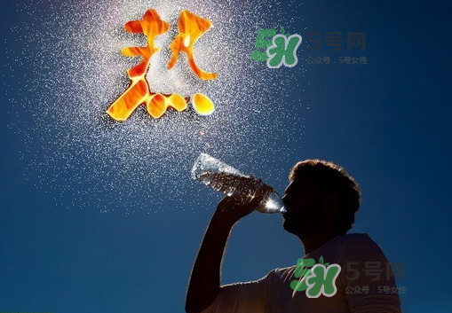 七月份熱還是八月份熱？2017年7月份熱還是8月份熱？