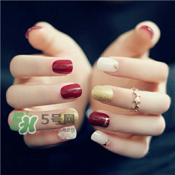 經(jīng)常做美甲好嗎?經(jīng)常做美甲的危害 經(jīng)常做美甲好嗎?經(jīng)常做美甲的危害