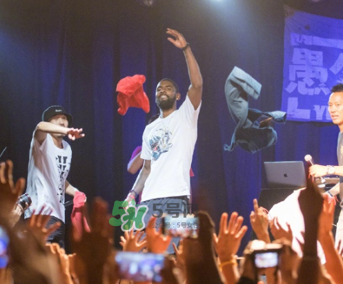 耐克2017歐文亞洲行北京站上腳穿的球鞋是什么型號？