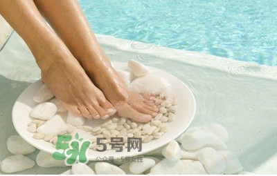 醋泡腳可以天天泡嗎？醋泡腳可以反復(fù)用嗎