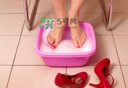 花椒不適合哪些人泡腳？女人用花椒水泡腳好嗎