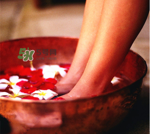 ?三伏天泡腳后可以洗澡嗎？?三伏天泡腳后能洗澡嗎？