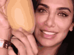 硅膠粉撲和氣墊粉撲哪個(gè)好用？硅膠粉撲和氣墊粉撲對(duì)比