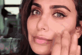 硅膠粉撲和氣墊粉撲哪個(gè)好用？硅膠粉撲和氣墊粉撲對(duì)比