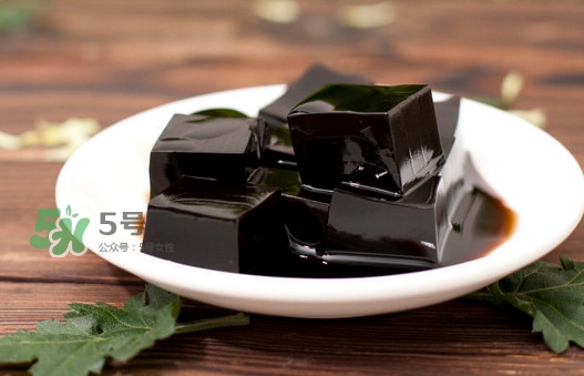 龜苓膏可以和酸奶一起吃嗎？龜苓膏可以加蜂蜜嗎