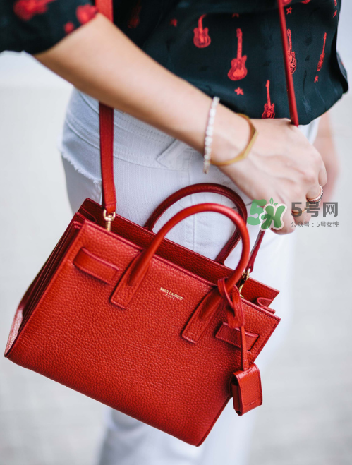 ysl風(fēng)琴包尺寸多大？ysl圣羅蘭風(fēng)琴包尺寸對比