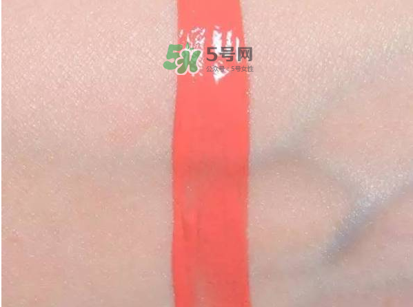 mac口紅哪個(gè)顏色顯白？mac口紅哪個(gè)色號(hào)適合黃皮？