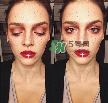 怎么讓口紅不掉色？口紅持久不掉色