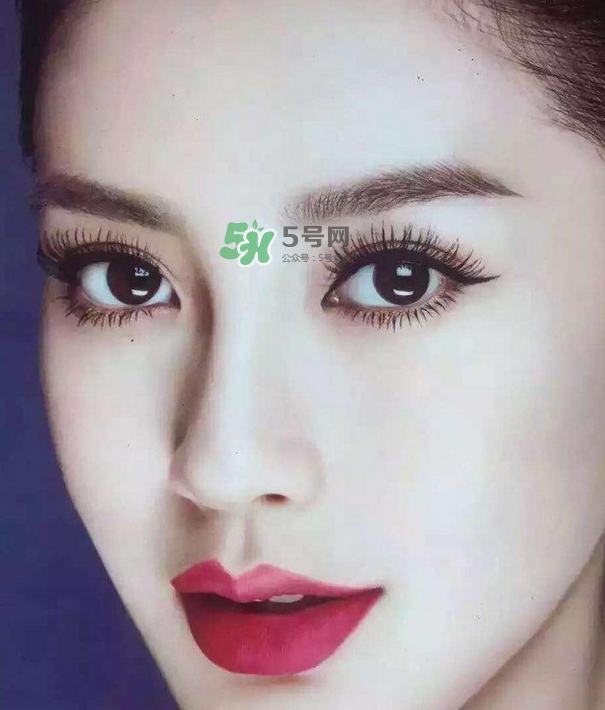 做美瞳線可以化妝嗎？紋美瞳線多久可以化妝？