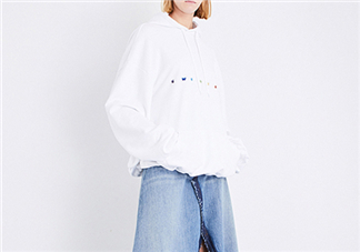 vetements sweater衛(wèi)衣多少錢(qián)_在哪買(mǎi)？