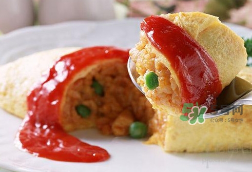 蛋包飯蛋皮需要加入什么？蛋包飯有什么營養(yǎng)