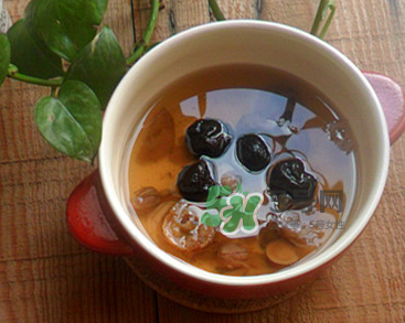 中暑能喝酸梅湯嗎？酸梅湯中暑能不能喝？