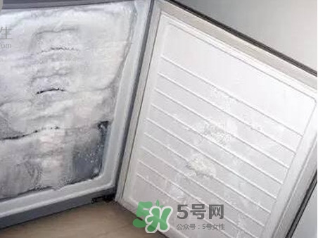 冰箱夏天溫度應(yīng)該調(diào)到幾檔？冰箱里面冰太多怎么辦