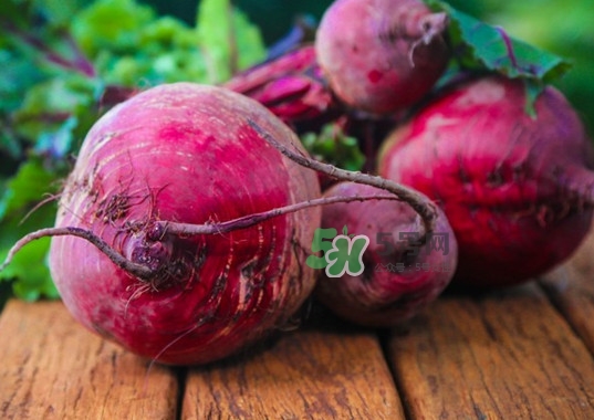 甜菜根有哪些功效？甜菜根什么人不能吃