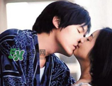 初吻怎么接吻？如何接吻不像初吻？