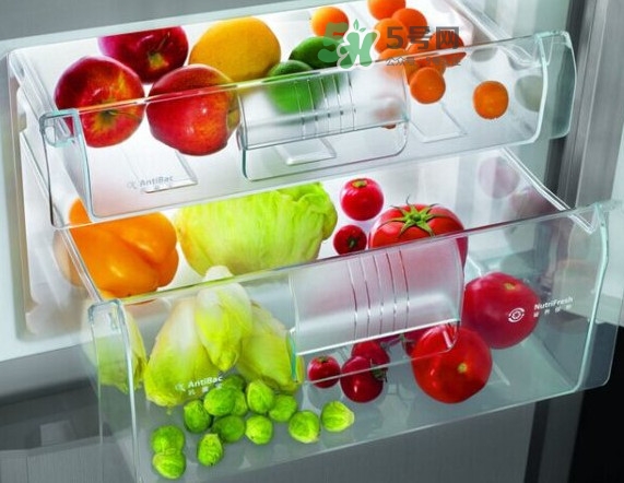 冰箱外殼發(fā)燙正常嗎？冰箱不制冷是怎么回事？