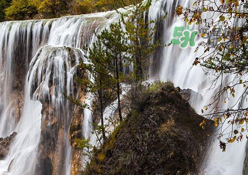 8月份去九寨溝人多嗎？8月份去九寨溝熱嗎？