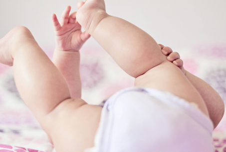 夏天寶寶怎么洗澡最好 夏天寶寶洗澡怎么洗？