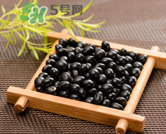 黑豆怎么吃促進排卵？什么時候吃黑豆促排卵？