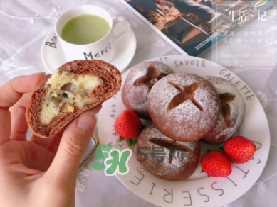 歐包的做法 栗子奶酥巧克力小軟歐 歐包的做法 栗子奶酥巧克力小軟歐