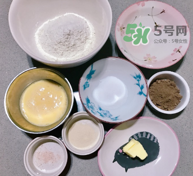 歐包的做法 栗子奶酥巧克力小軟歐 歐包的做法 栗子奶酥巧克力小軟歐