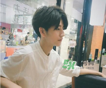 我只會洗頭帥哥是誰？陳飛雄個人資料扒皮