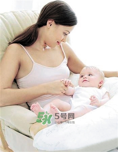 坐月子吃素應(yīng)該吃什么？吃素坐月子怎么坐？